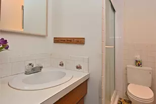 10733 Bartlett Ave NE, Seattle, WA 98125 - Photo 21