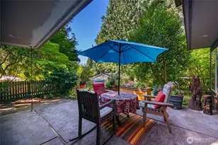 10733 Bartlett Ave NE, Seattle, WA 98125 - Photo 23
