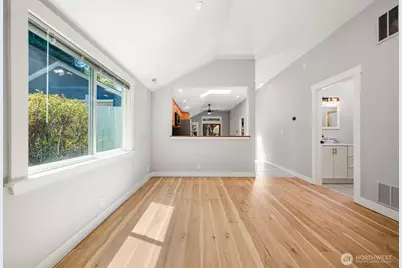 12721 27th Avenue NE, Seattle, WA 98125 - Photo 9