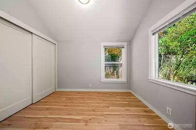 12721 27th Avenue NE, Seattle, WA 98125 - Photo 11