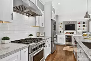 21939 NE 11th St, Sammamish, WA 98074 - Photo 13