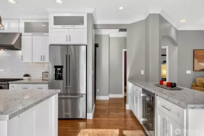 21939 NE 11th Street, Sammamish, WA 98074 - Photo 15