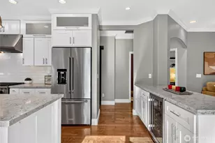 21939 NE 11th St, Sammamish, WA 98074 - Photo 15