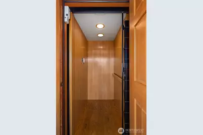 421 2nd Street W, Kirkland, WA 98033 - Photo 27