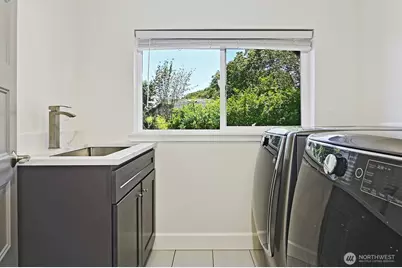 5426 31st Avenue S, Seattle, WA 98108 - Photo 23