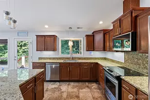 8725 SE Yeshua Ln, Port Orchard, WA 98367 - Photo 11