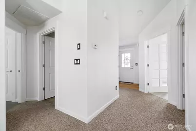 195 NW 12th Court, Oak Harbor, WA 98277 - Photo 15