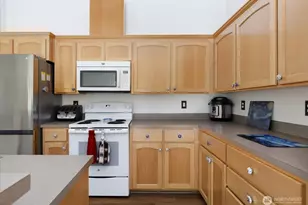 195 NW 12th Ct, Oak Harbor, WA 98277 - Photo 13