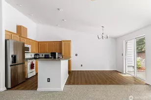 195 NW 12th Ct, Oak Harbor, WA 98277 - Photo 5