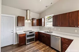 7634 E Montana St, Port Orchard, WA 98366 - Photo 9