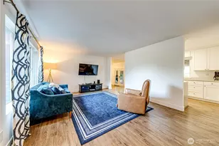 21925 2nd Ave SE, Bothell, WA 98021 - Photo 3