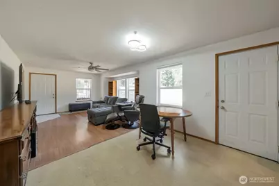 2399 McDonald Avenue, DuPont, WA 98327 - Photo 7
