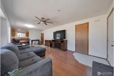 2399 McDonald Avenue, DuPont, WA 98327 - Photo 3