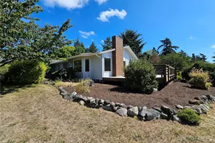 1445 Arnold Rd, Oak Harbor, WA 98277 - Photo 3