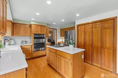 17906 Larch Way, Lynnwood, WA 98037 - Photo 11