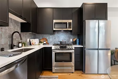 4322 Wallingford Avenue N #A, Seattle, WA 98103 - Photo 5