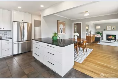 10317 11th Avenue NW, Seattle, WA 98177 - Photo 13