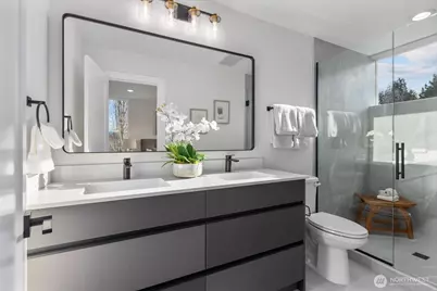 3110 Queen Anne Avenue N, Seattle, WA 98109 - Photo 5