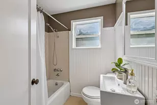239 NW 48th St, Seattle, WA 98107 - Photo 19
