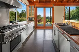 4409 SW Point Robinson Rd, Vashon, WA 98070 - Photo 11