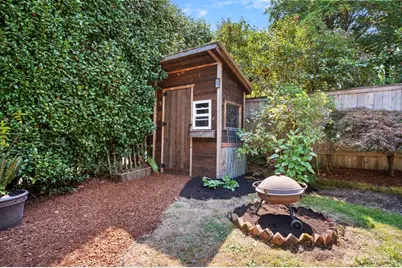 2916 Walnut Avenue SW, Seattle, WA 98116 - Photo 25