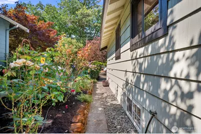2916 Walnut Avenue SW, Seattle, WA 98116 - Photo 21