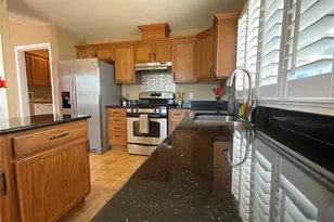 1382 NW Kathleen Dr, Oak Harbor, WA 98277 - Photo 9