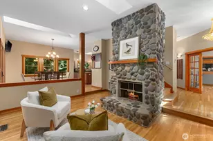 14677 Sivertson Rd NE, Bainbridge Island, WA 98110 - Photo 5