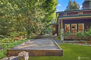 14677 Sivertson Rd NE, Bainbridge Island, WA 98110 - Photo 33