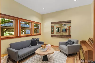 14677 Sivertson Road NE, Bainbridge Island, WA 98110 - Photo 15