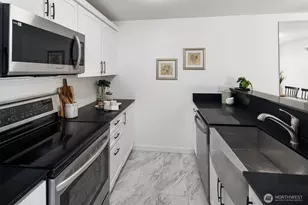 949 Aberdeen Ave NE, Renton, WA 98056 - Photo 7
