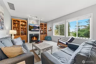 2419 NE 14th St, Renton, WA 98056 - Photo 9