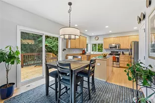 2419 NE 14th St, Renton, WA 98056 - Photo 7