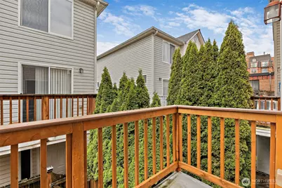 12042 31st Avenue NE, Seattle, WA 98125 - Photo 9