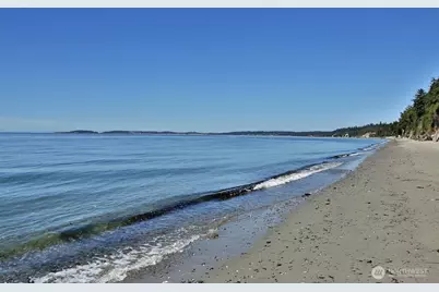 401 Gramayre Road, Coupeville, WA 98239 - Photo 15