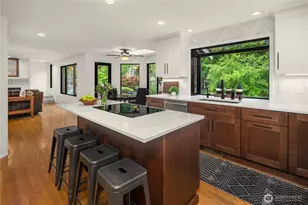 24520 NE 11th Pl, Sammamish, WA 98074 - Photo 9