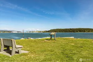 651 SE Bayshore Dr, Oak Harbor, WA 98277 - Photo 29