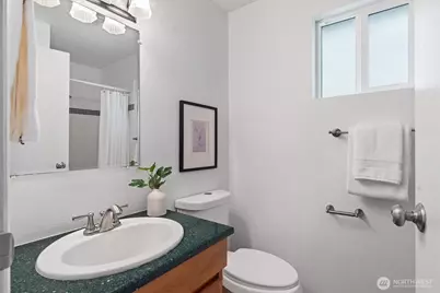 12026 40th Avenue NE, Seattle, WA 98125 - Photo 11