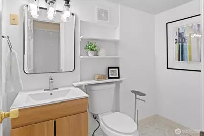 12026 40th Avenue NE, Seattle, WA 98125 - Photo 19