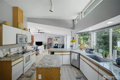 415 118th Avenue E, Edgewood, WA 98372 - Photo 21