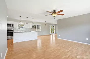 207 Palmer Dr, Selah, WA 98942 - Photo 5