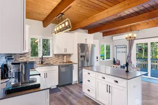 61 E Orchard Beach Dr, Grapeview, WA 98546 - Photo 3