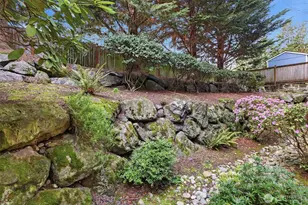 215 20th Ave E, Seattle, WA 98112 - Photo 29