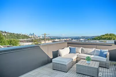 2310 W Newton Street, Seattle, WA 98199 - Photo 5