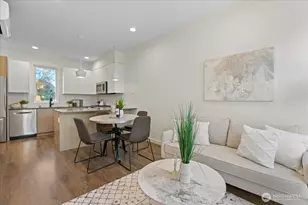 2310 W Newton St, Seattle, WA 98199 - Photo 11