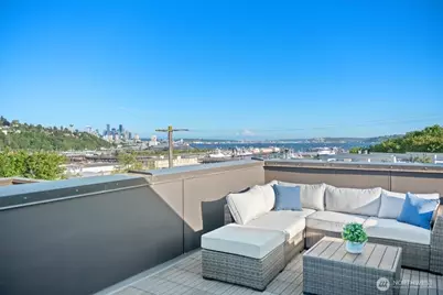 2310 W Newton Street, Seattle, WA 98199 - Photo 21