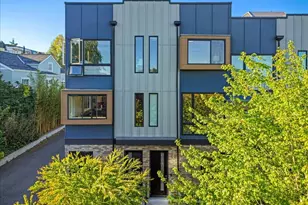 2310 W Newton St, Seattle, WA 98199 - Photo 25