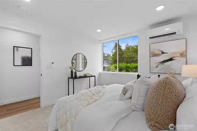 6544 A Latona Avenue NE, Seattle, WA 98115 - Photo 15
