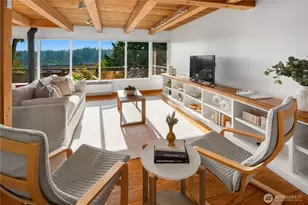 15539 Washington Ave NE, Bainbridge Island, WA 98110 - Photo 9