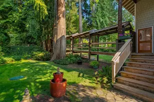 15539 Washington Ave NE, Bainbridge Island, WA 98110 - Photo 3